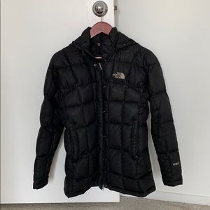 Women’s NorthFace 600 down jacket.